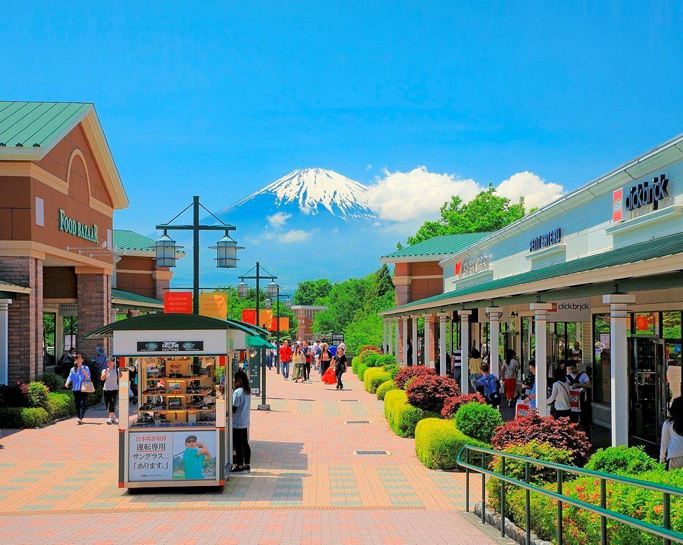 Gotemba Outlet – Khu mua sắm hàng hiệu nổi tiếng Nhật Bản