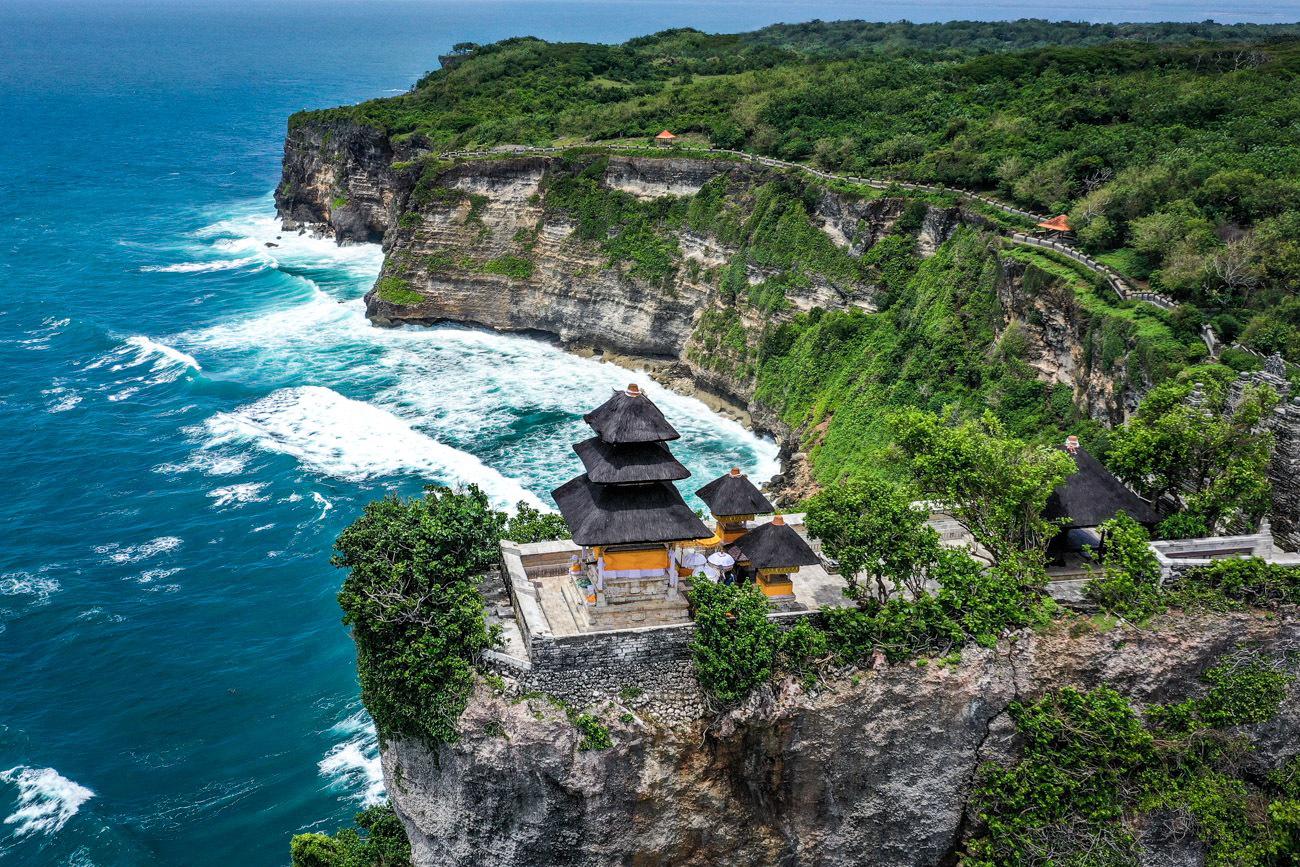 Khám phá đền Uluwatu - Indonesia cùng Du Lịch Xanh