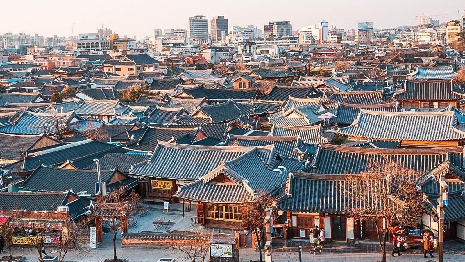 Tham quan làng Hanok Jeonju - ngôi làng cổ nhất Hàn Quốc