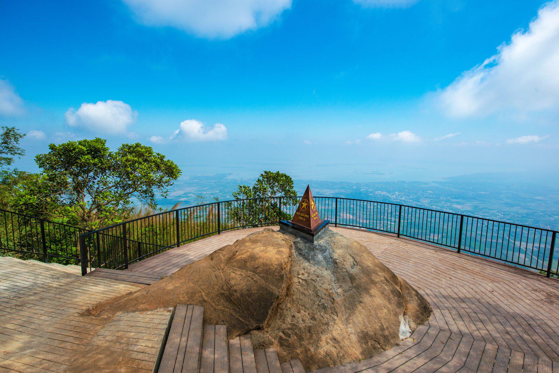 Núi Bà Đen - Điểm tham quan tâm linh nổi tiếng tại Tây Ninh