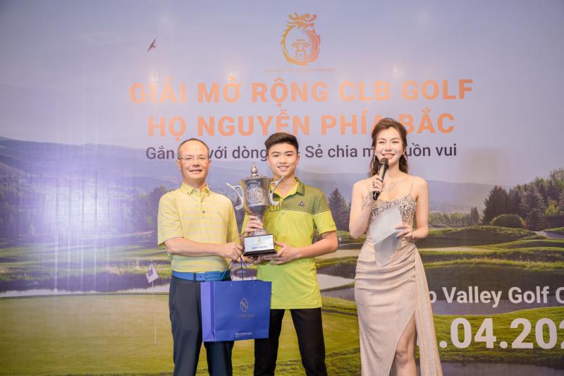 Nguyễn Quang Trí vô địch giải CLB Golf Họ Nguyễn phía Bắc mở rộng