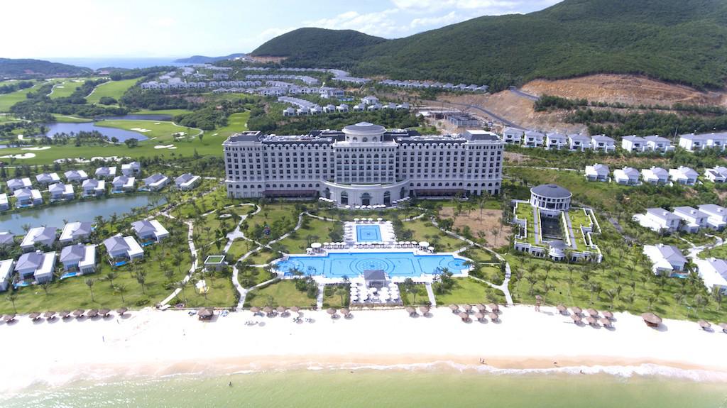 Chơi golf tại thiên đường nghỉ dưỡng Nha Trang