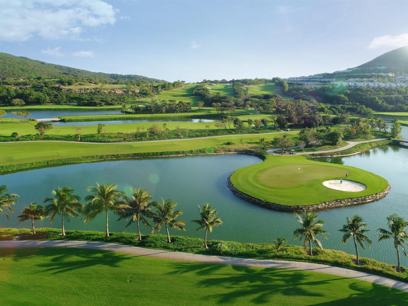 Chơi golf đẳng cấp tại hệ thống sân Golf Vinpearl