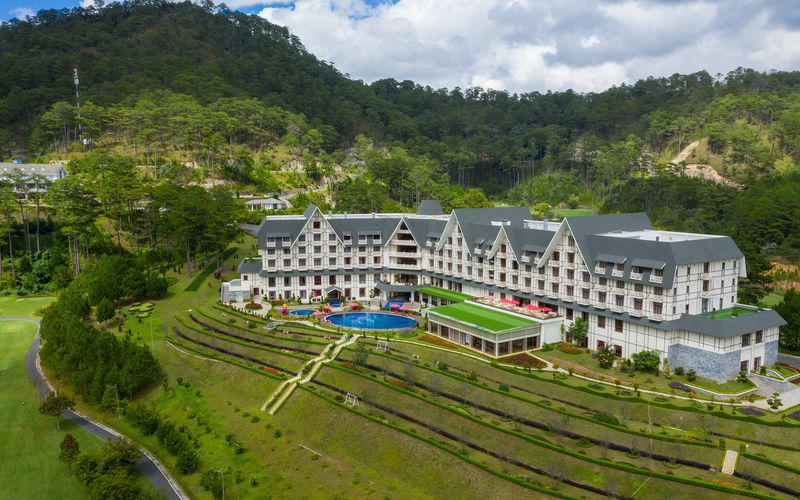 Combo VMB và khách sạn  Swiss-Belresort Tuyền Lâm 4* Đà Lạt