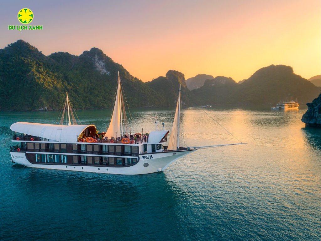 Tour Du thuyền Hà Nội Hạ Long 2 ngày 1 đêm - Sena Cruises