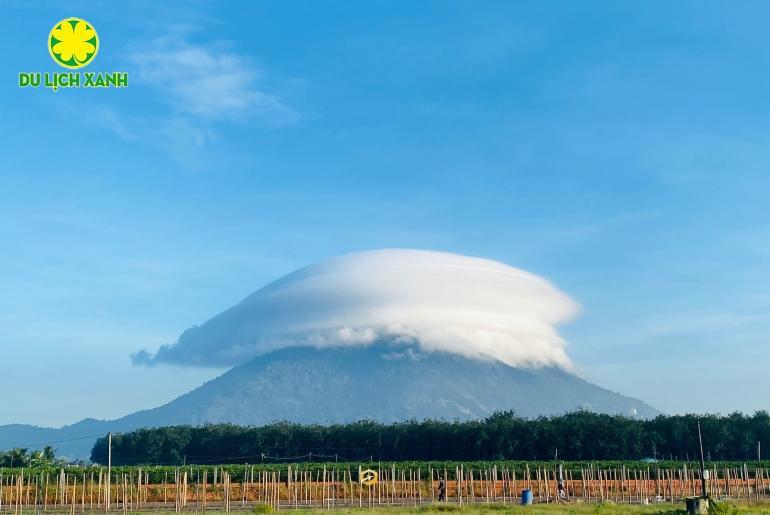 Tour du lịch hành hương Núi Bà Đen – Chùa Gò Kén 1 ngày