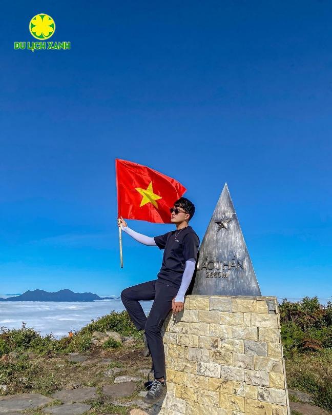 Tour trekking leo núi Lảo Thần 2 ngày từ Hà Nội