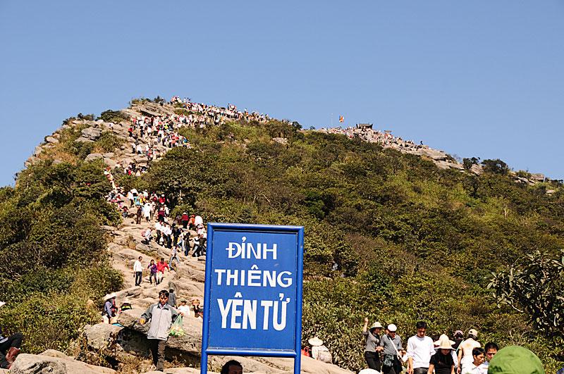 Tour du lịch Hà Nội – Yên tử 1 ngày: hành hương về đất Phật