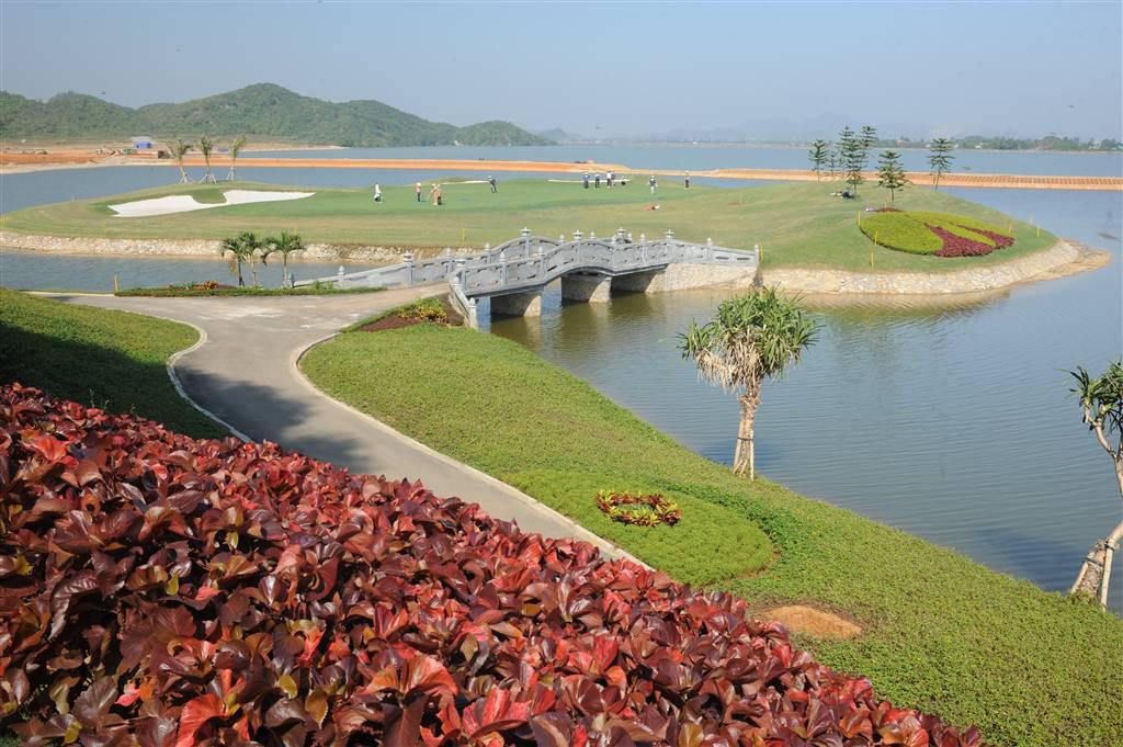 Sân golf Ninh Bình - Royal Golf Club 18 hố - ngày thường