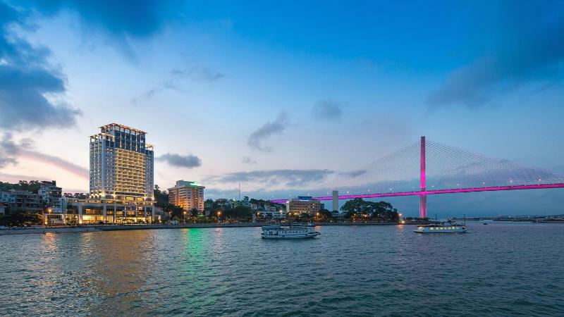 Khách sạn Wyndham Legend Hotel 5 sao cách ly tại Quảng Ninh