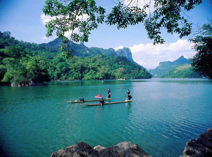 Tour Du Lịch Đông Bắc: Hà Nội - Hà Giang - Lũng Cú - Sông Nho Quế - Thác Bản Giốc - Động Ngườm Ngao - Pác Bó - Hồ Ba Bể