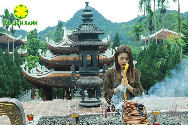 Tour du lịch Lễ hội Chùa Hương 1 ngày