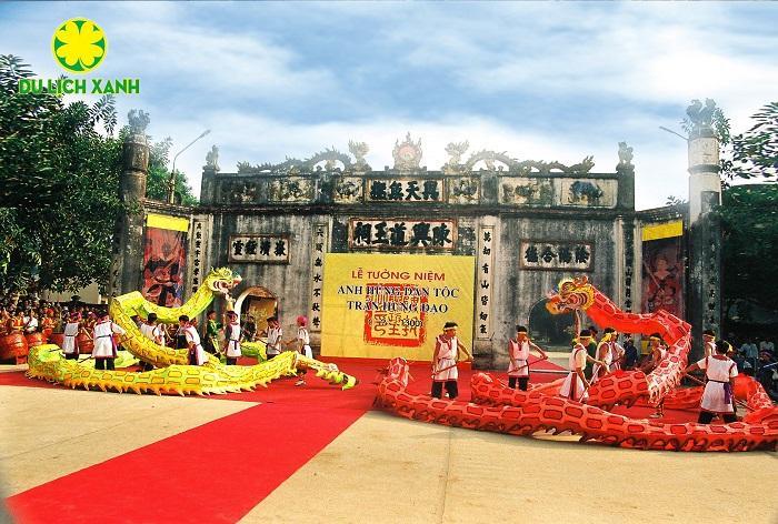 Tour du lịch Yên Tử - Côn Sơn Kiếp Bạc 1 ngày