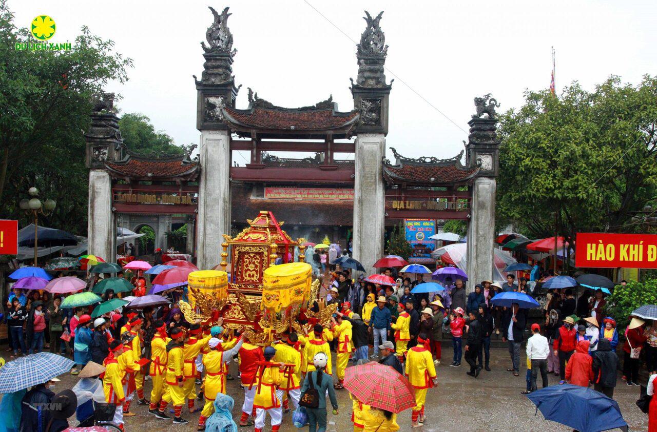 Tour Đền Bảo Lộc - Đền Trần - Chùa Keo - Đền Tiên La 1 ngày