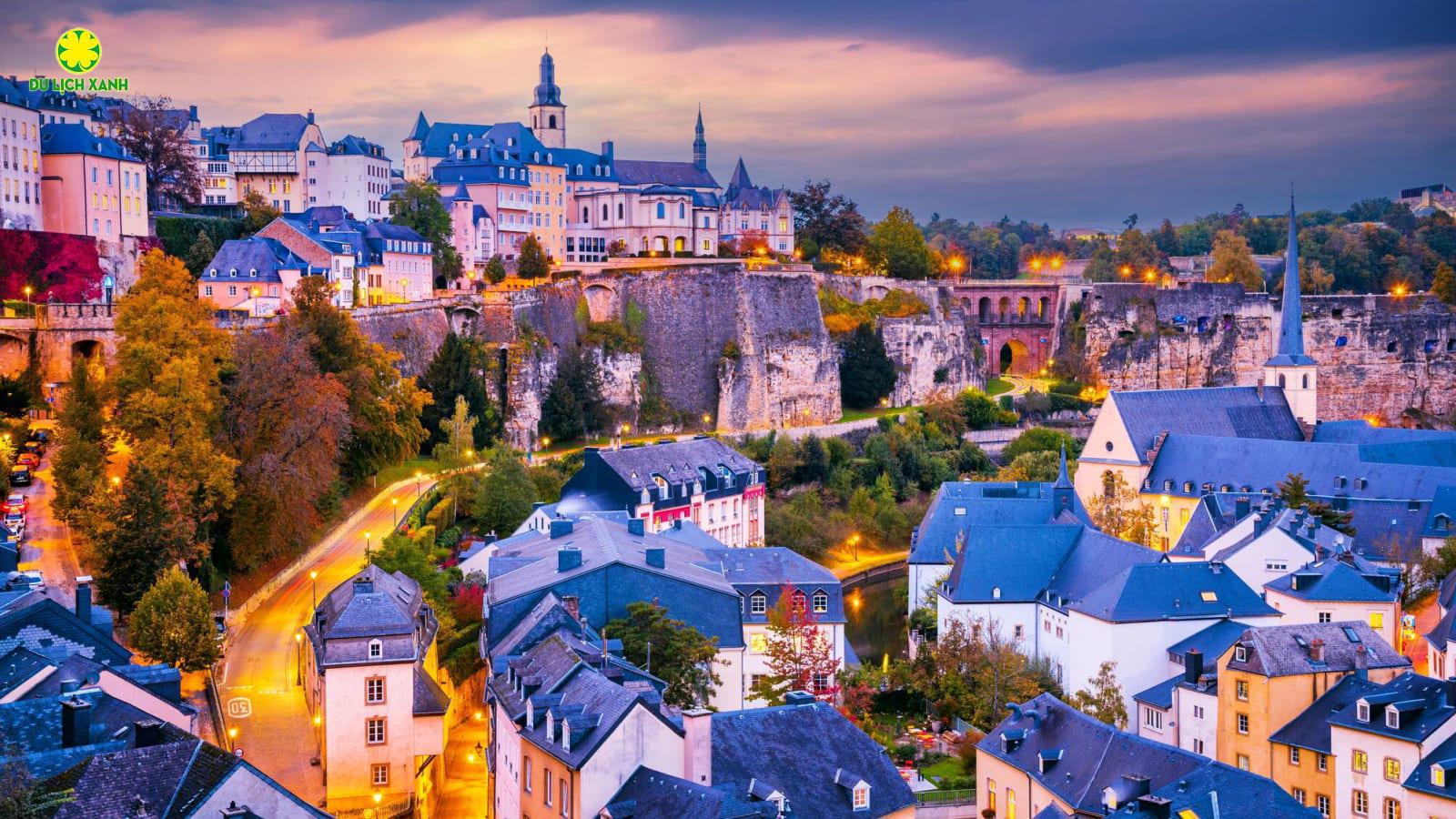 Tour du lịch Châu Âu Tết 2024: Pháp - Bỉ - Hà Lan - Luxembourg - Thụy Sĩ - Đức: Khu đồng quê cối xay gió Zaanse Schans