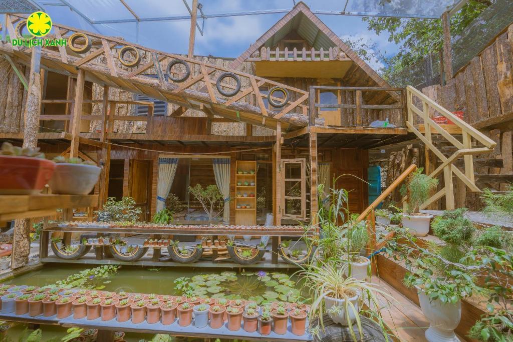 Gỗ Thông Homestay Đà Lạt 