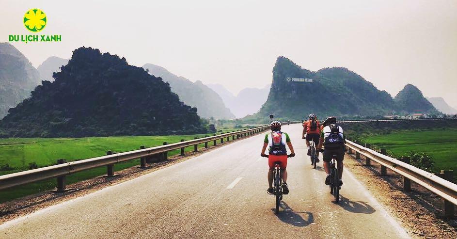 Tour Xe Đạp Phong Nha – Làng Trằm Mé – Thung Lũng Hava