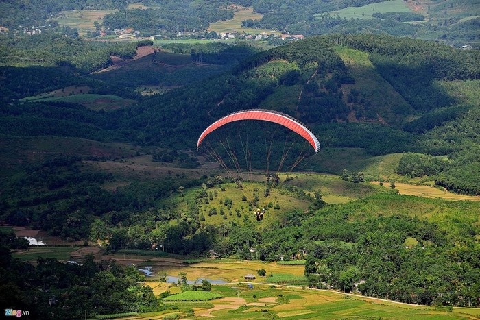 Tour bay dù lượn Mù Cang Chải