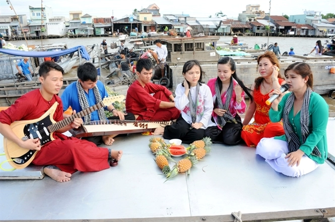 Tour Cần Thơ,  Du Lịch Cần Thơ, Tour du lịch Cần Thơ, Tour Cần Thơ ghép đoàn, Tour đi Cần Thơ, Chợ nổi Cái Răng