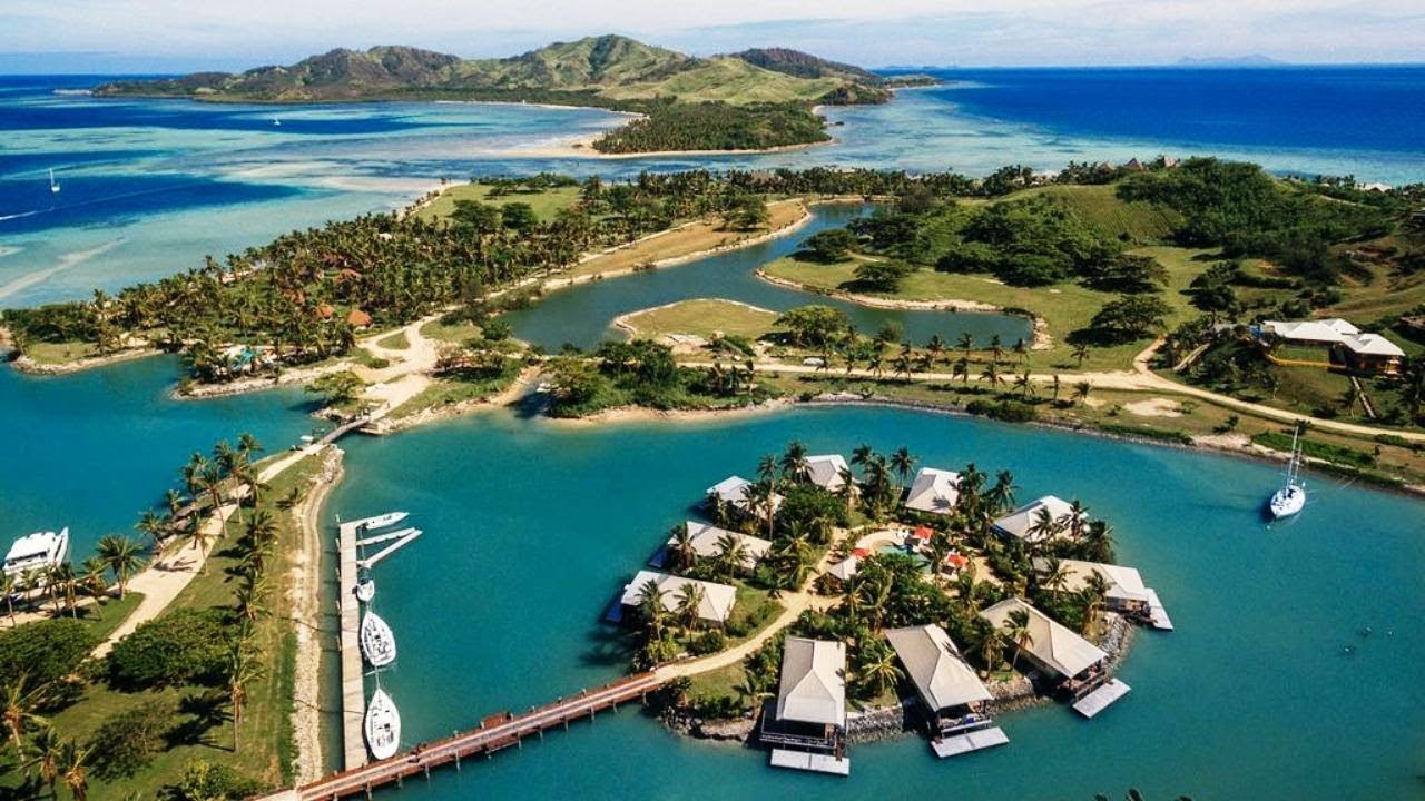 Malolo Lailai, Tavarua, du lich Fiji