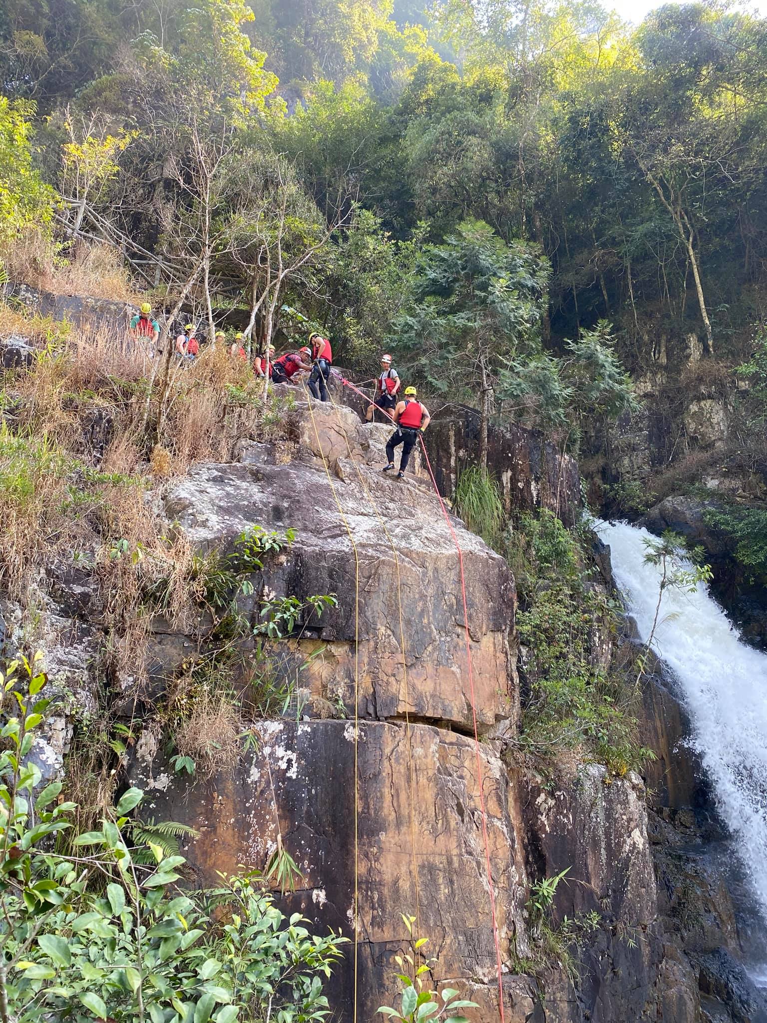 Tour Đu Dây Vượt Thác Datalan Đà Lạt