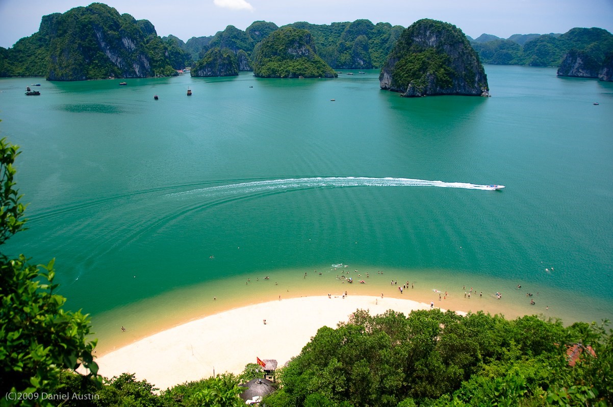 Tour Du thuyền Hạ Long, Du lịch Hạ Long 3 ngày 2 đêm, Pelican Cruises, Du Lịch Xanh