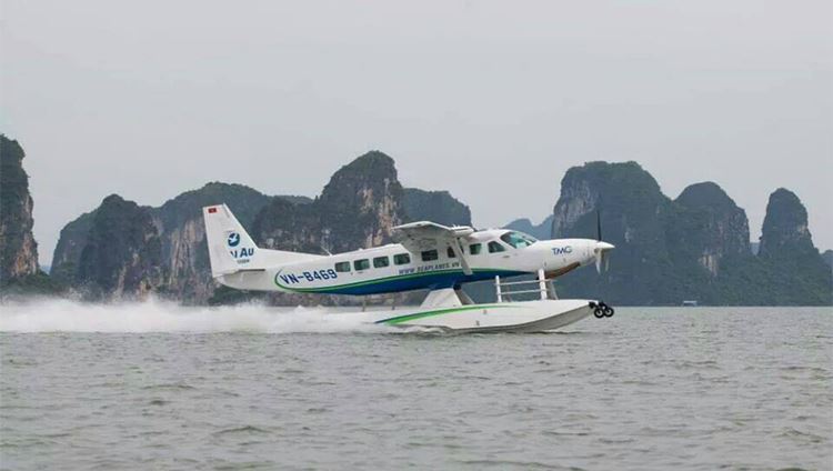 Thuỷ phi cơ Hạ Long, Thủy phi cơ bay ngắm vịnh Hạ Long, Ngắm vịnh Hạ Long bằng thủy phi cơ, Tour ngắm vịnh Hạ Long bằng thủy phi cơ, Du Lịch Xanh